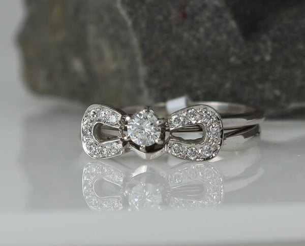 Double Horseshoe Engagement and wedding ring set by Lesley Rand Bennett